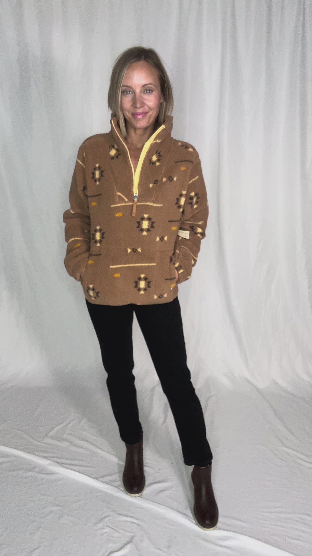 Ainsley Plush Sherpa Pullover- LION GEO