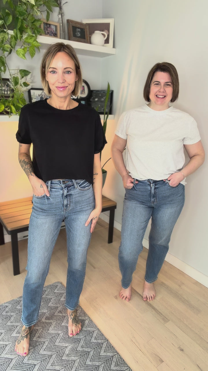 Cello Kaia High Rise Mom Jean- MEDIUM WASH