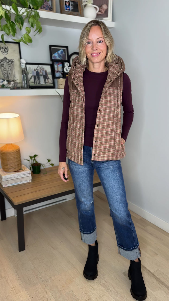 Dovie Quilted Cotton Hooded Vest- MAUVE PLAID