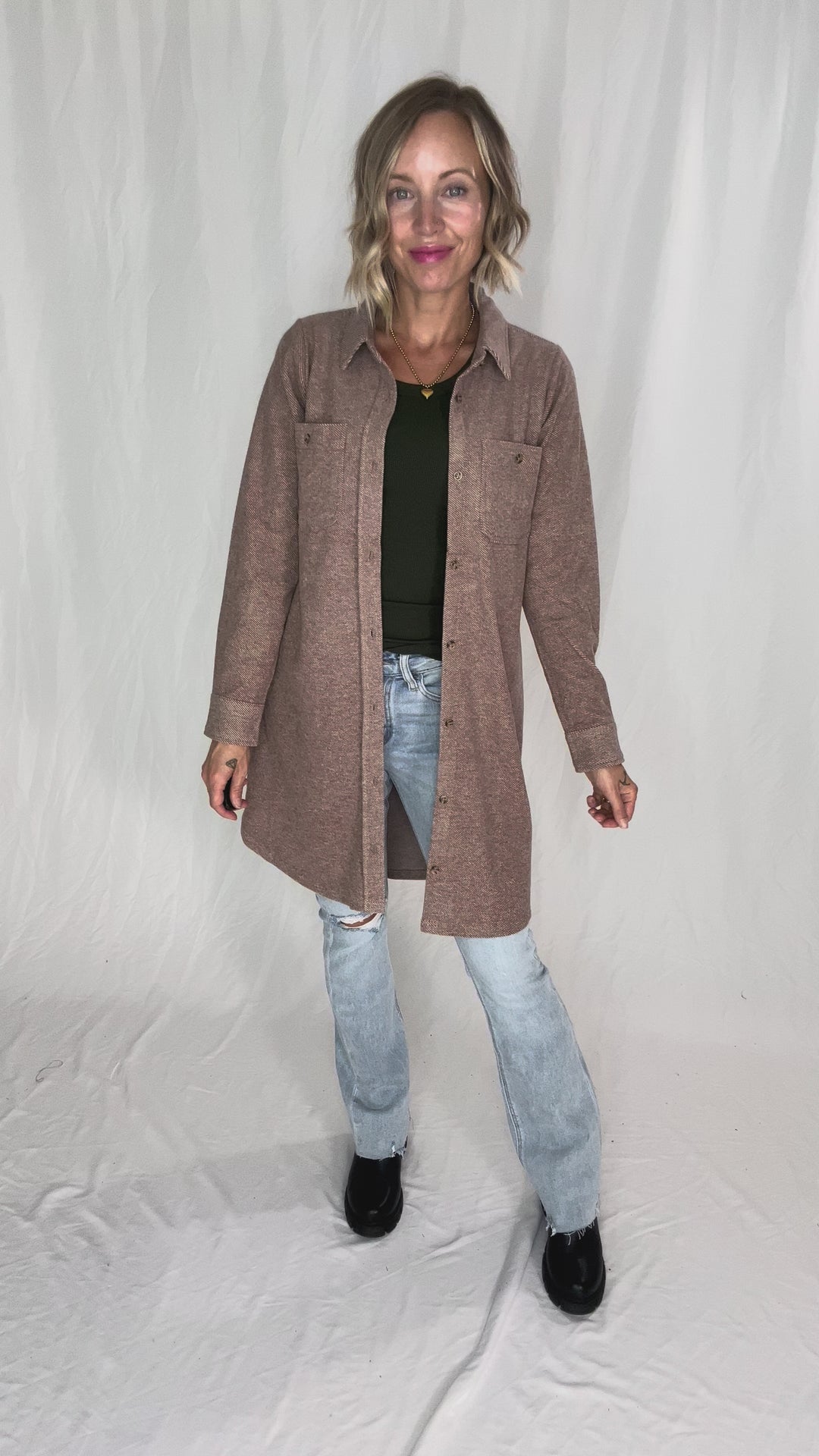 THREAD & SUPPLY Leslie Shacket- CLOVE HEATHER
