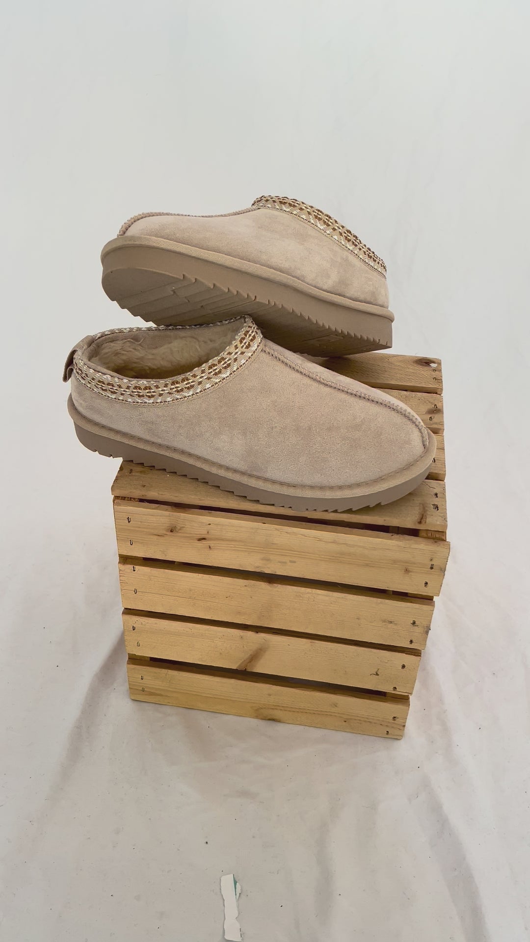 Cozy Company Slip On- OATMEAL