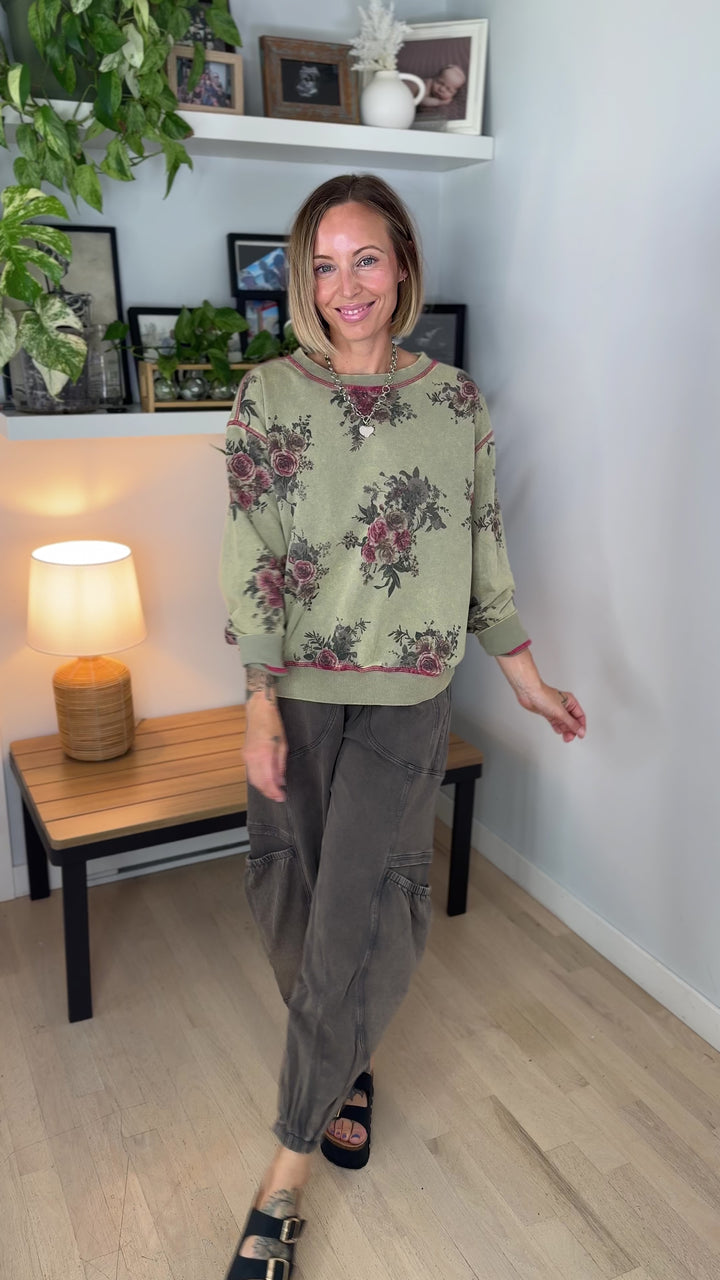 Nutmeg Floral Pullover- GREEN OLIVE