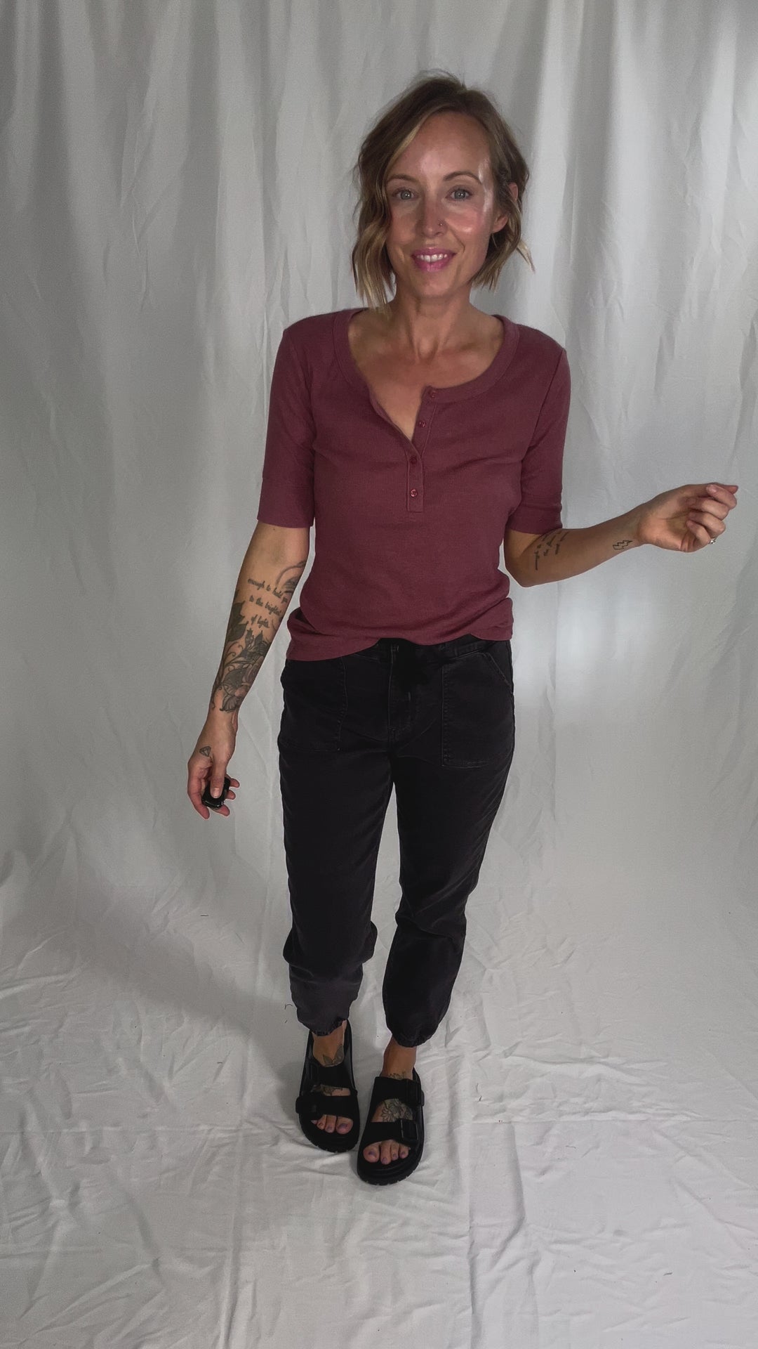 Melissa Ribbed 1/2 Sleeve Henley Top- HEATHER BURGUNDY