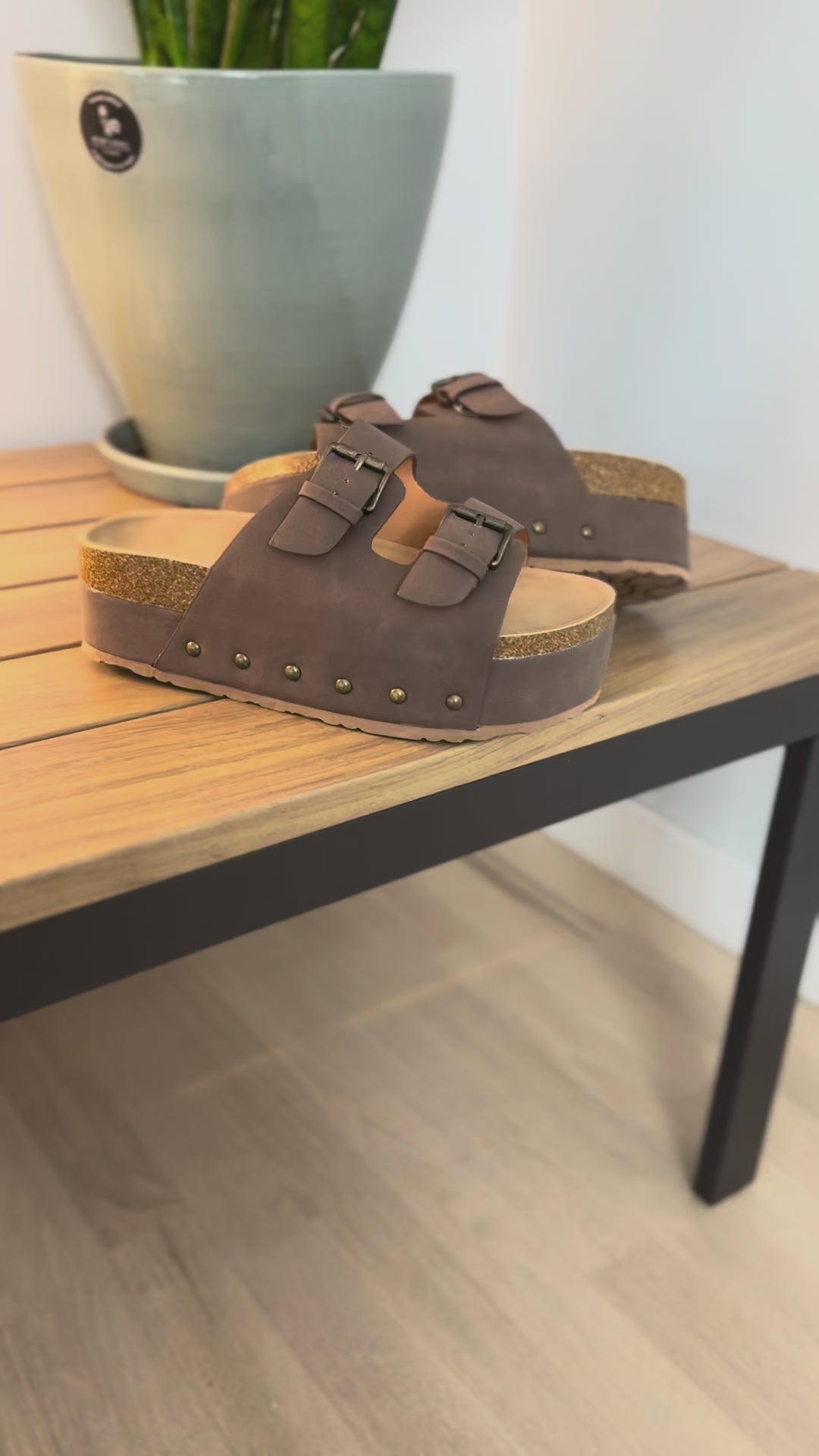 Summery Platform Sandal- BROWN