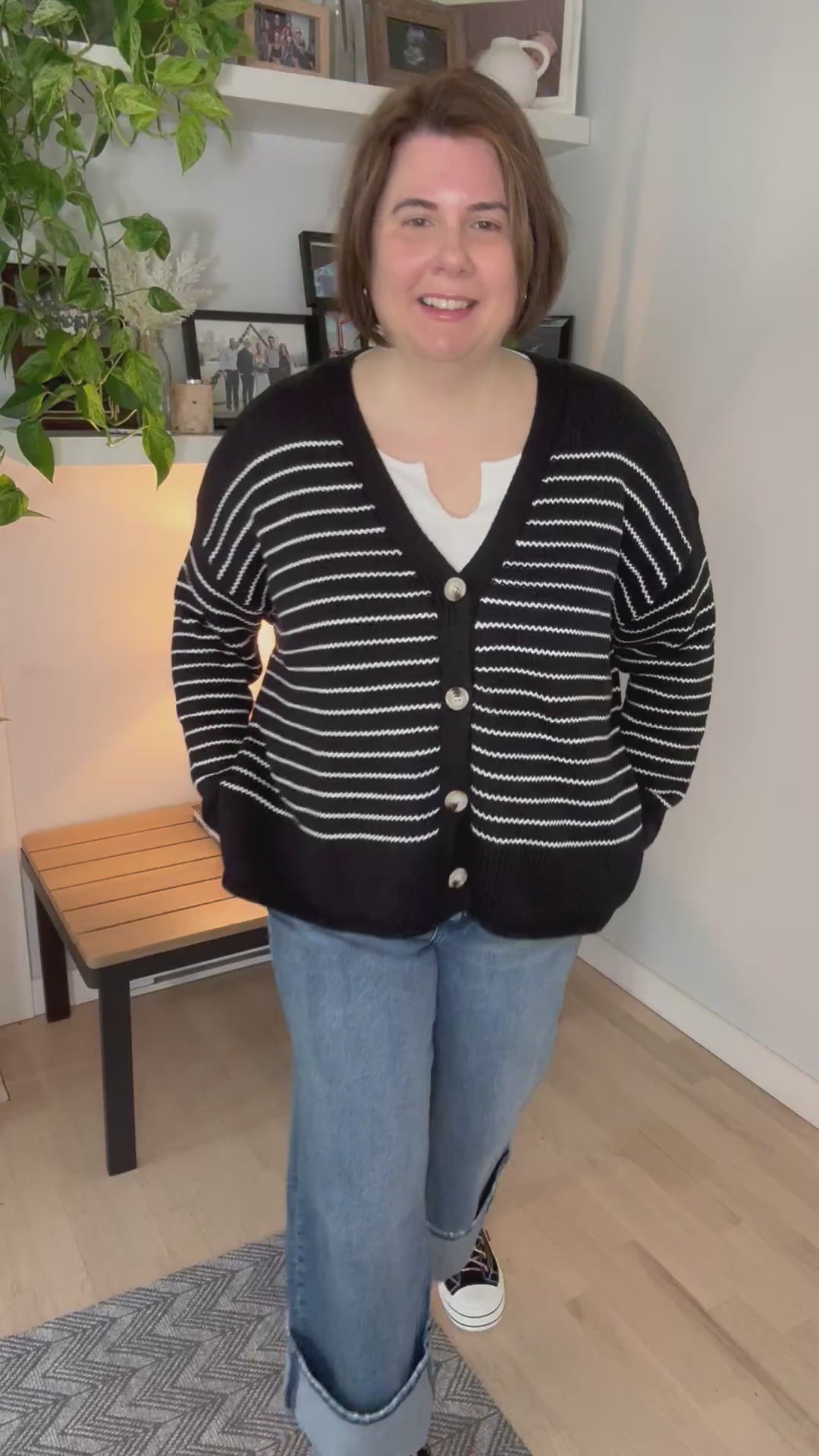 Tender Striped Knit Cardigan- BLACK/WHITE