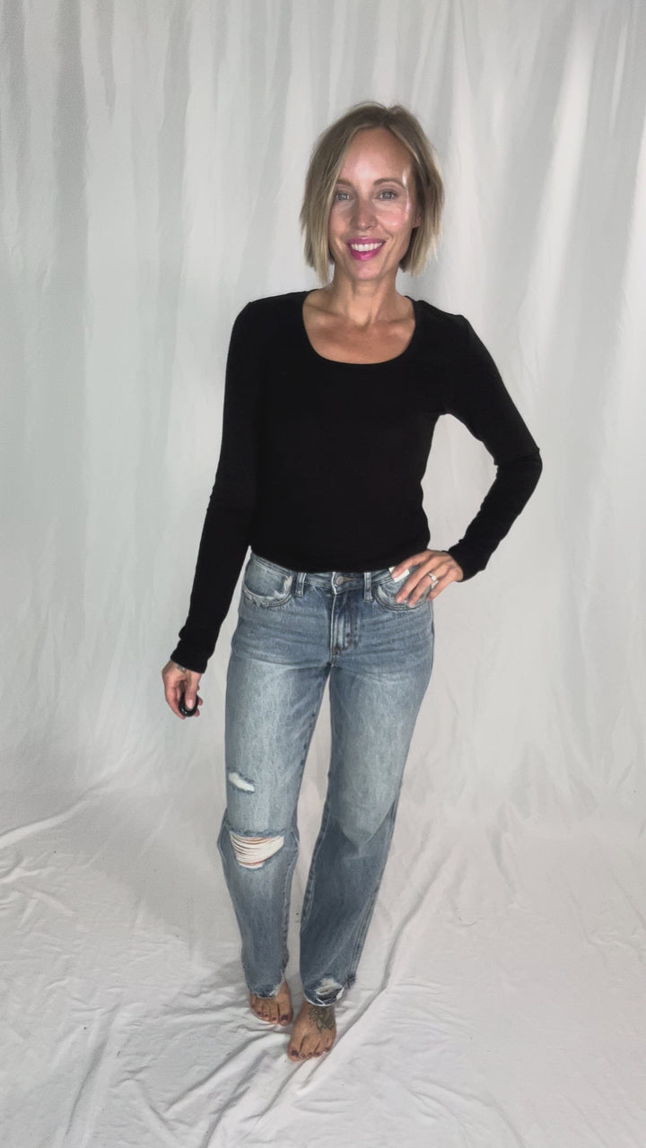 JUDY BLUE Nova Mid Rise 90's Straight Rigid Magic Jeans- MEDIUM WASH