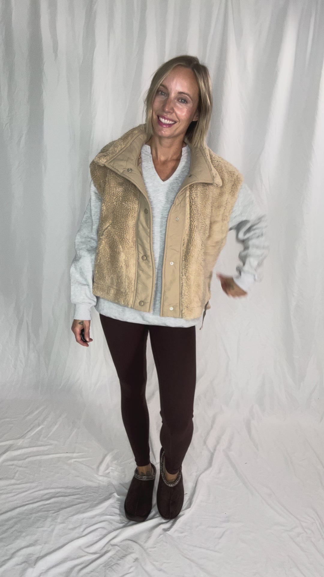Toasty Sherpa Vest- BEIGE