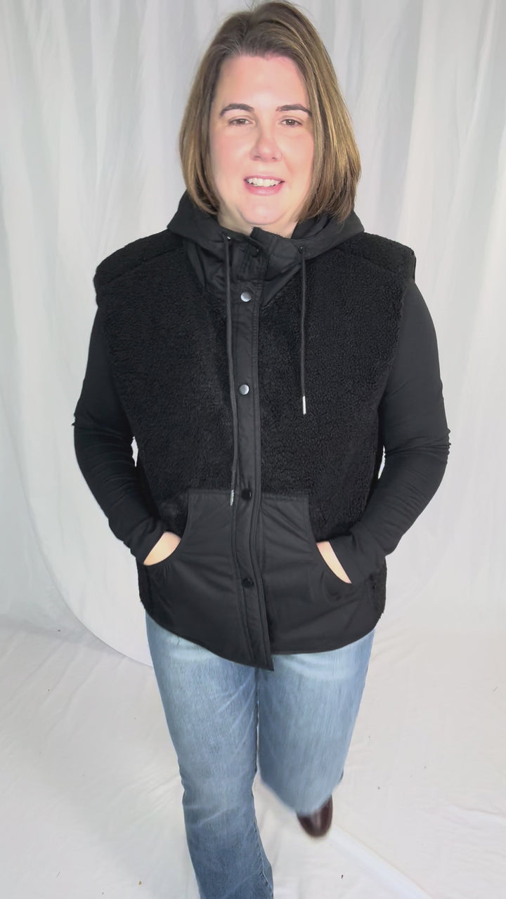 Morning Frost Sherpa Fleece Vest- BLACK