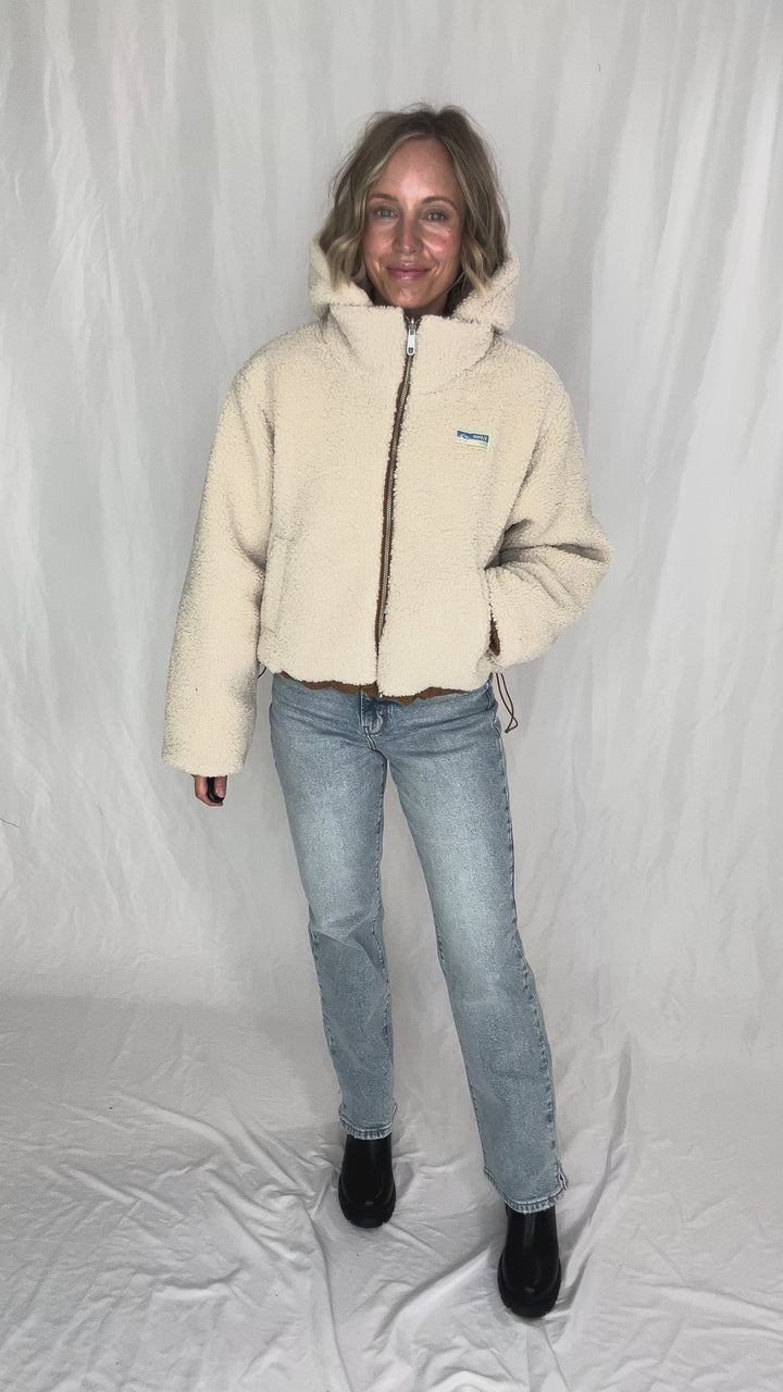 ONLY Marianna Reversible Sherpa Puffer Jacket- TOASTED COCONUT