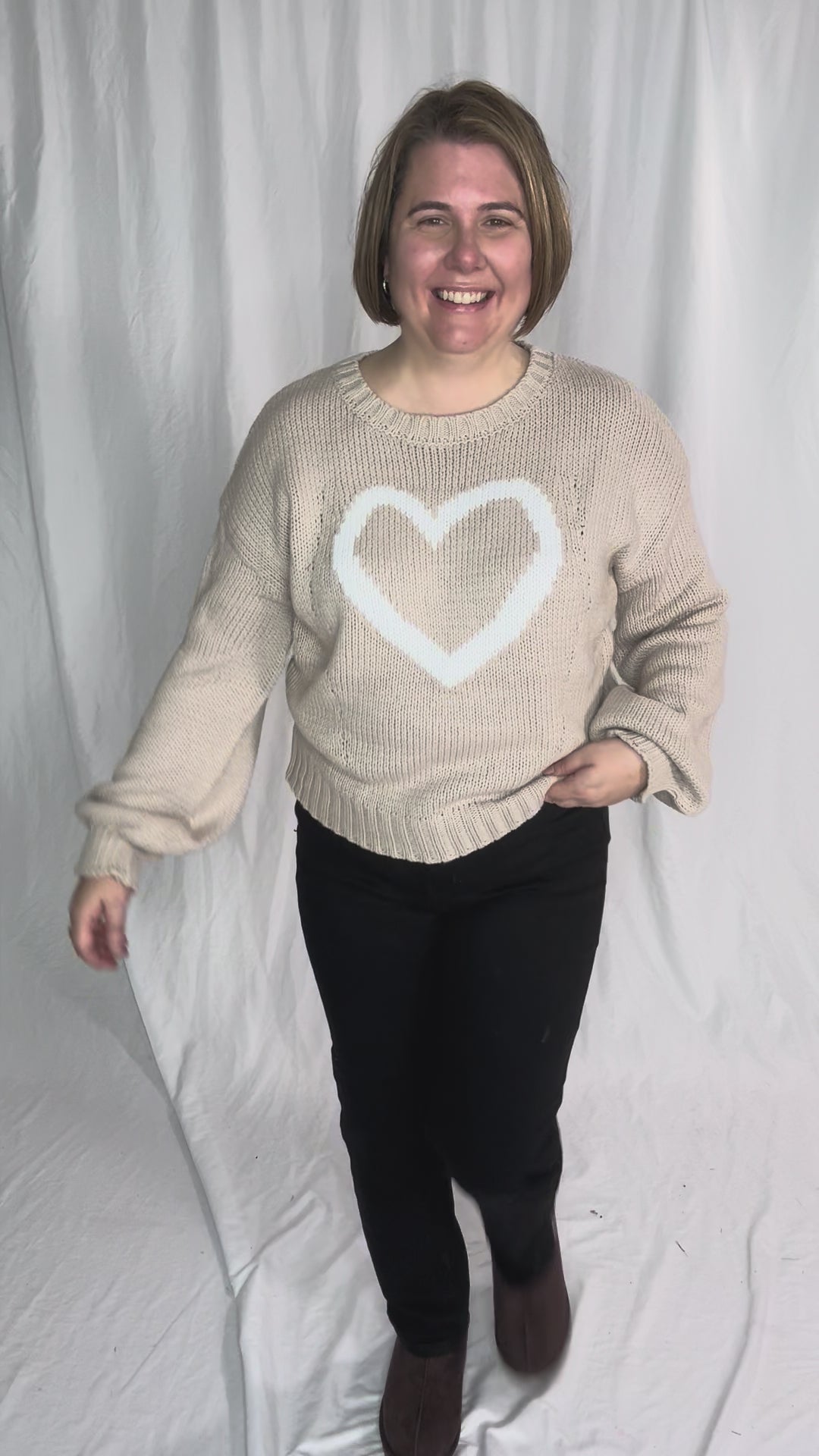 Vivienne Heart Sweater- BIEGE