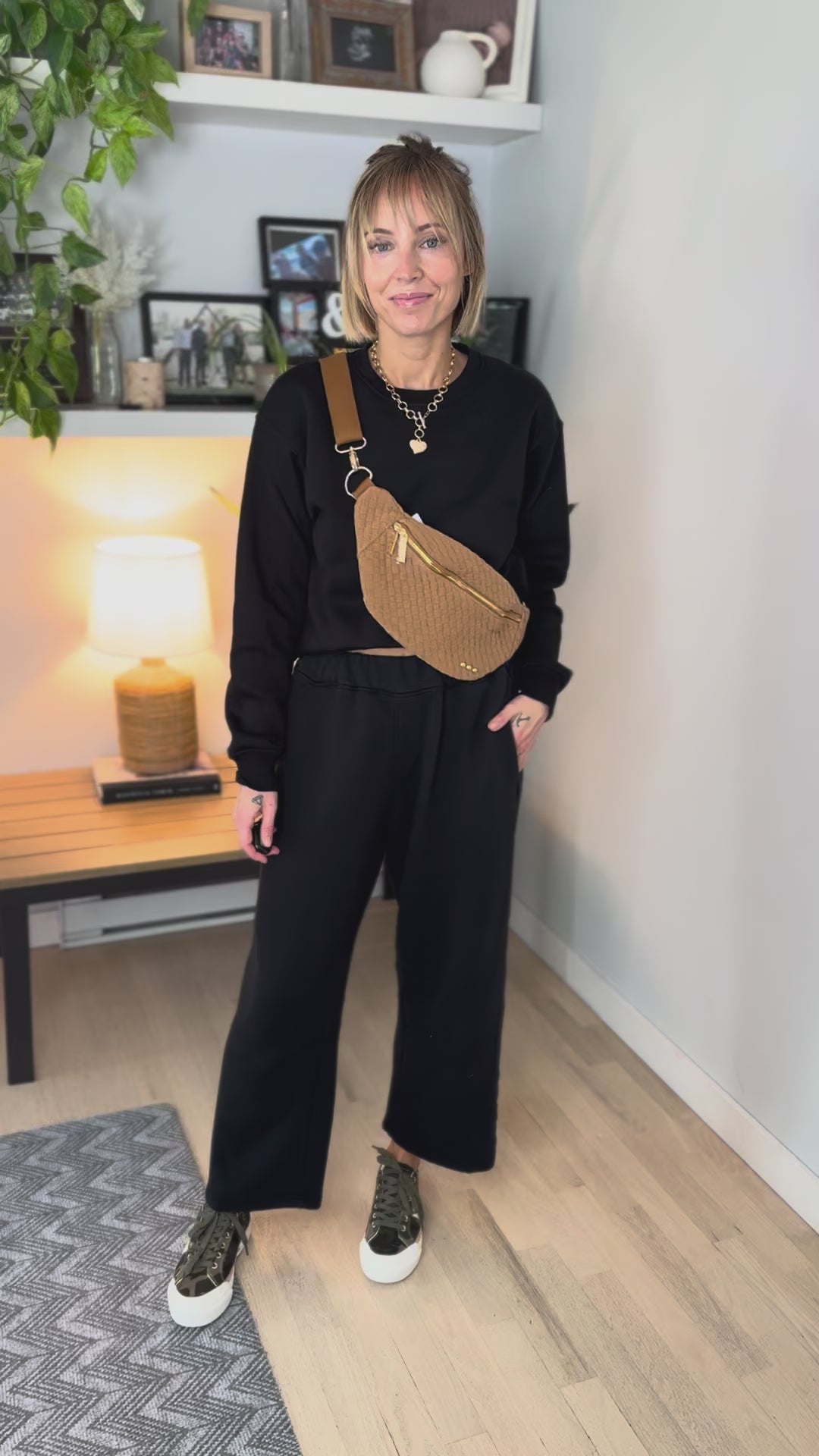 Mono B Alendra Classic Fit Fleece Sweatshirt- BLACK