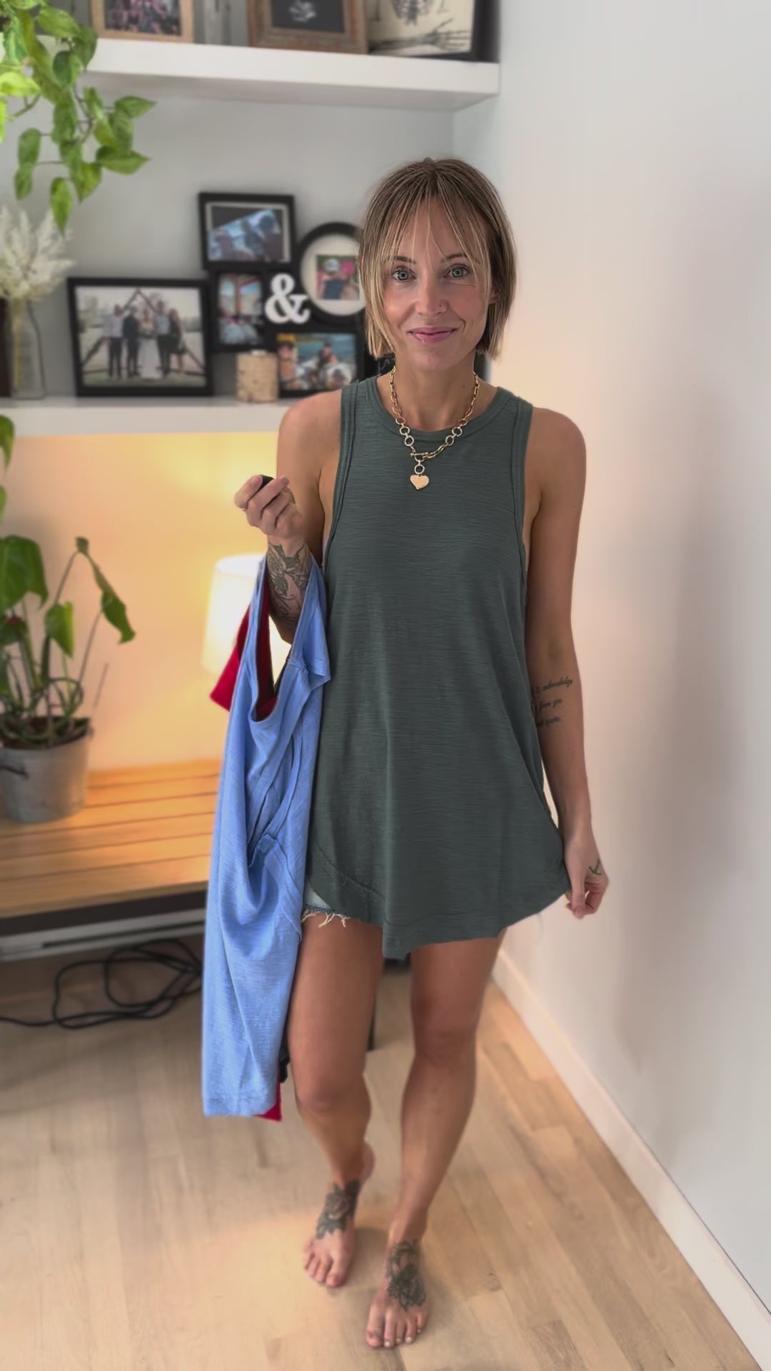 Bree Flowy Tank- BLACK