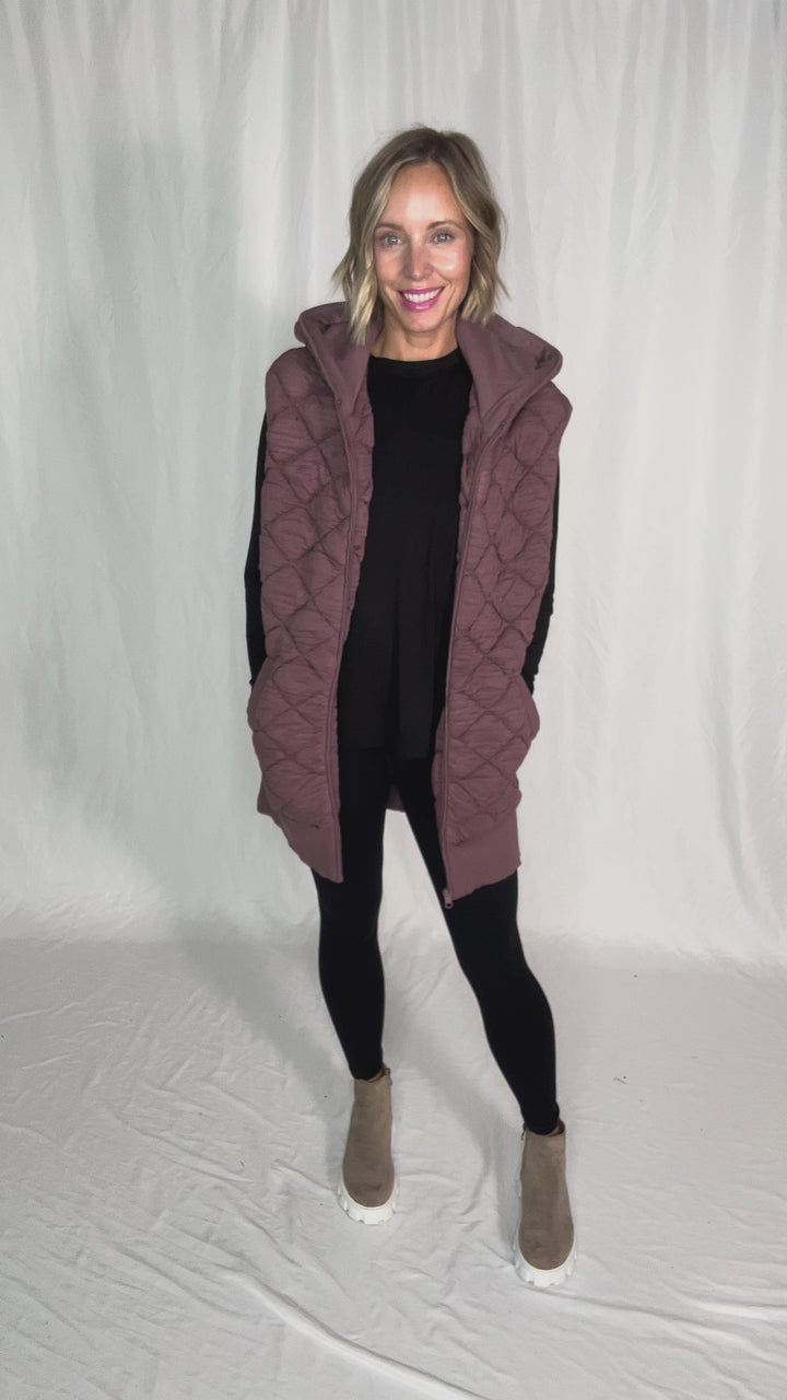 Mono B Celeste Quilted Hoodie Vest- ROSE TAUPE