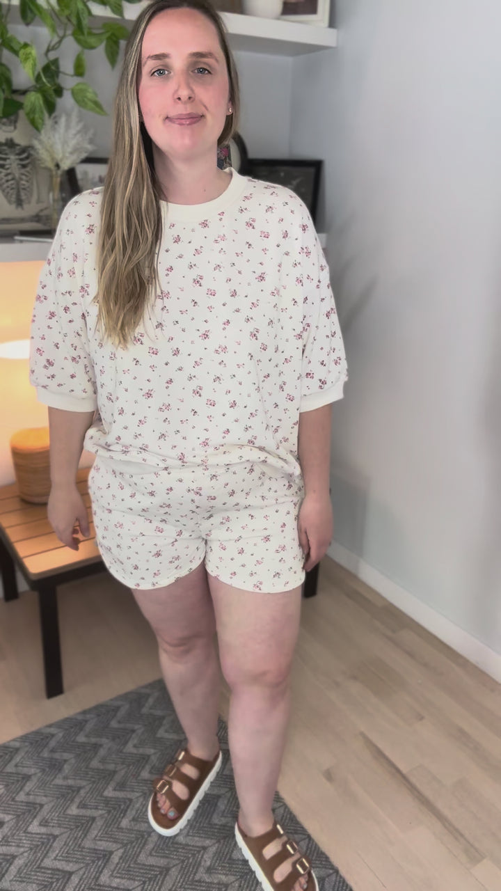 Tania Floral Pullover & Shorts Sweat Set- IVORY MULTI