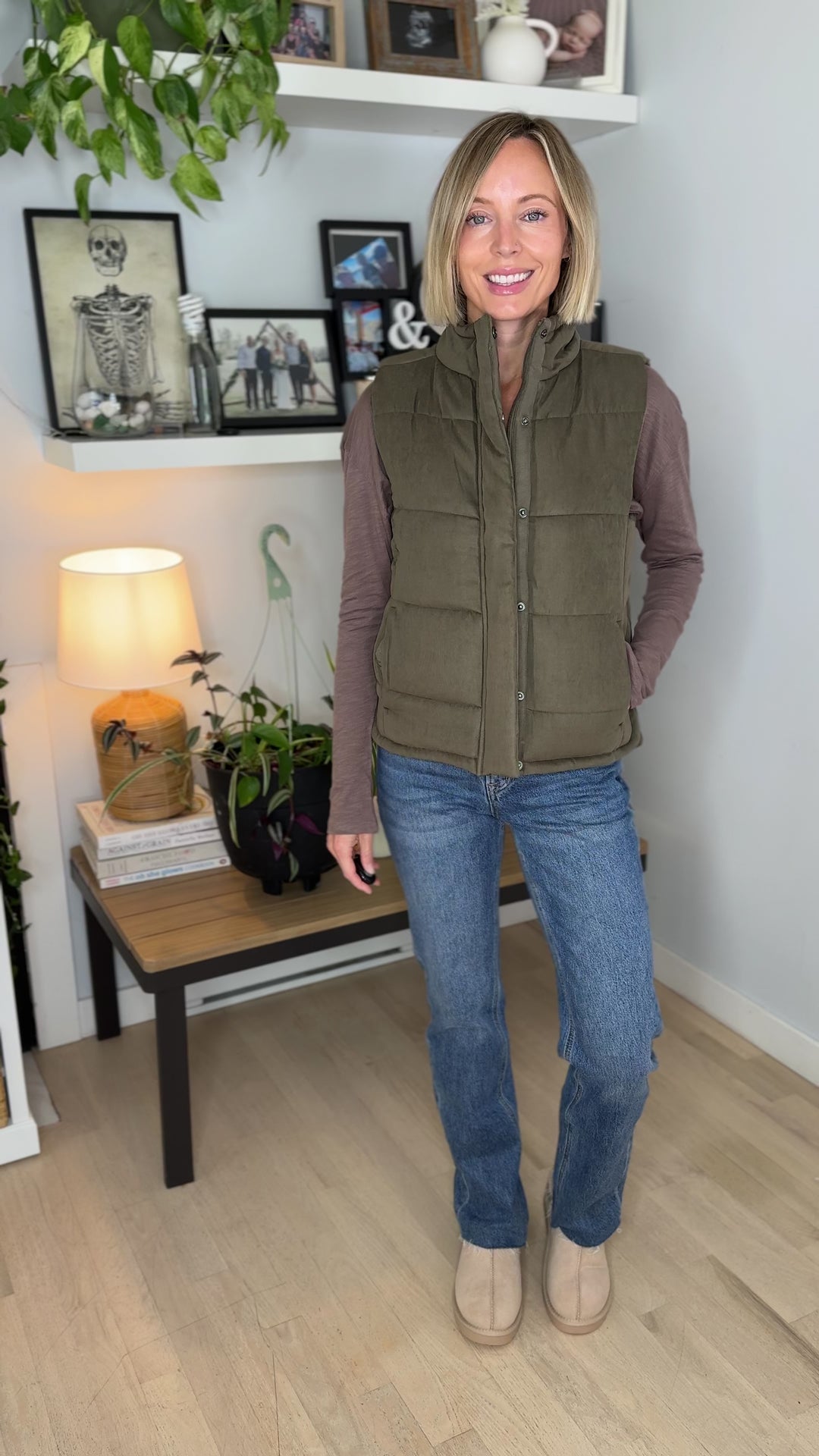 Peyton Corduory Vest- DARK OLIVE