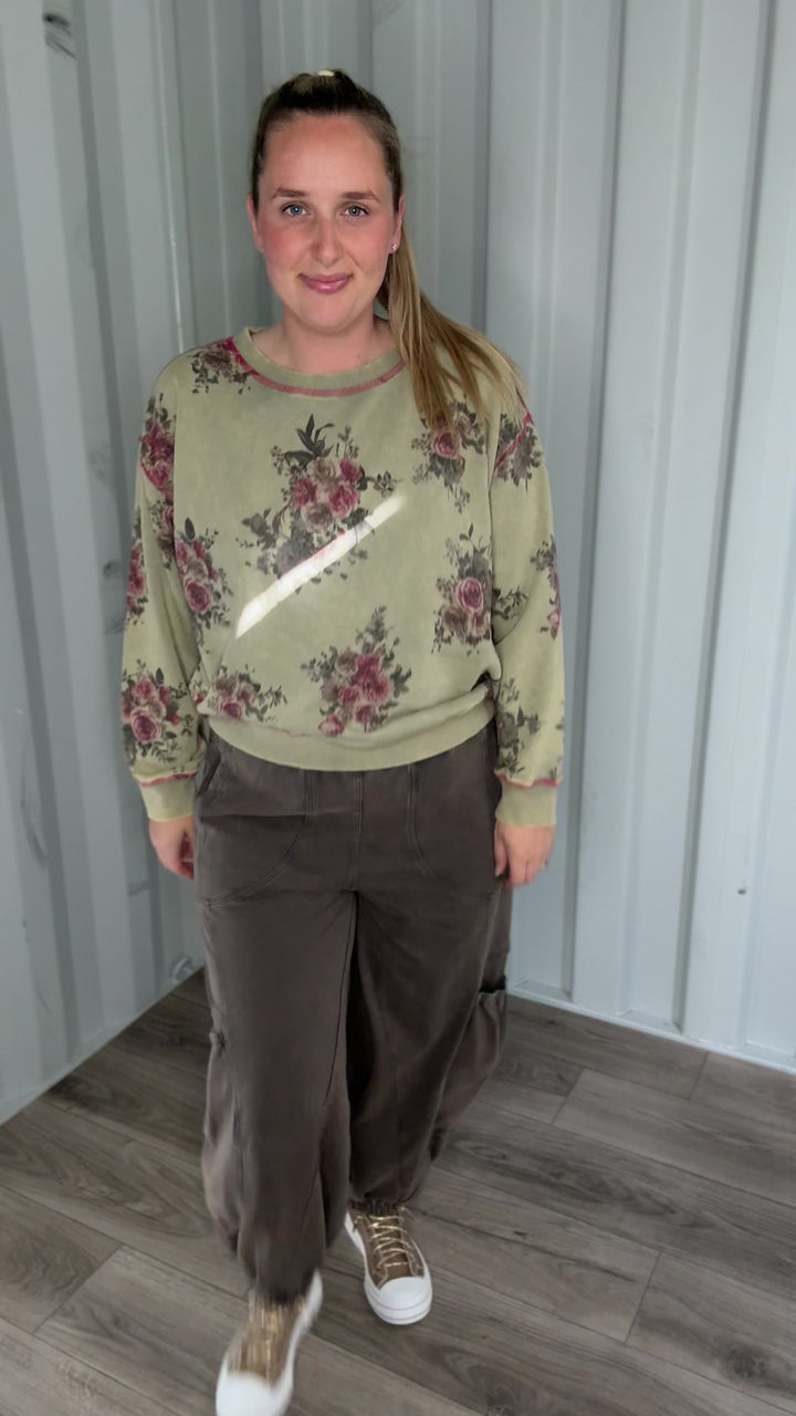 Nutmeg Floral Pullover- GREEN OLIVE