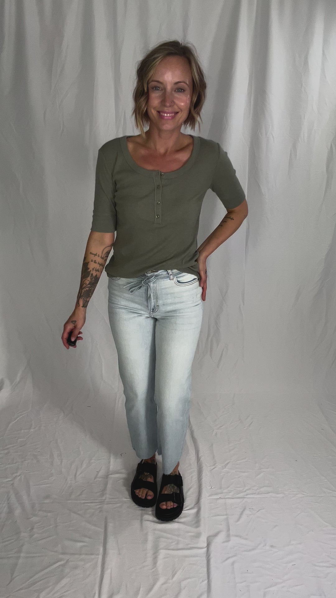Melissa Ribbed 1/2 Sleeve Henley Top- OLIVE
