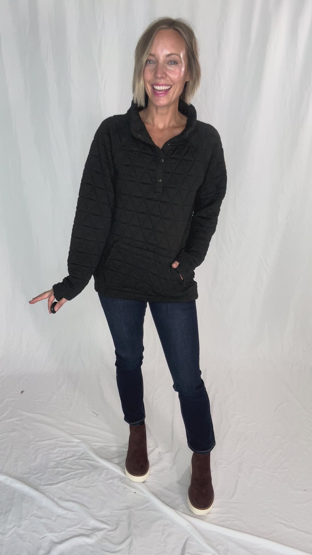 MICHELLE MAE Georgia Quilted Snap Button Pullover- BLACK