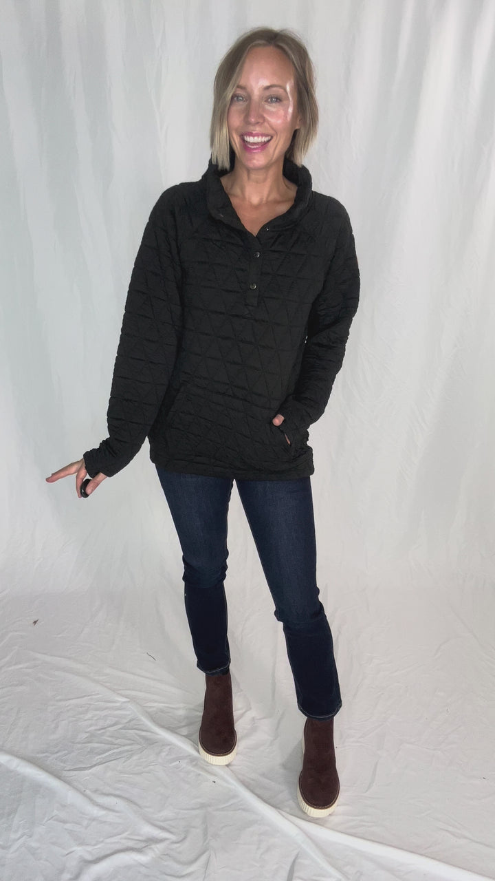 MICHELLE MAE Georgia Quilted Snap Button Pullover- BLACK